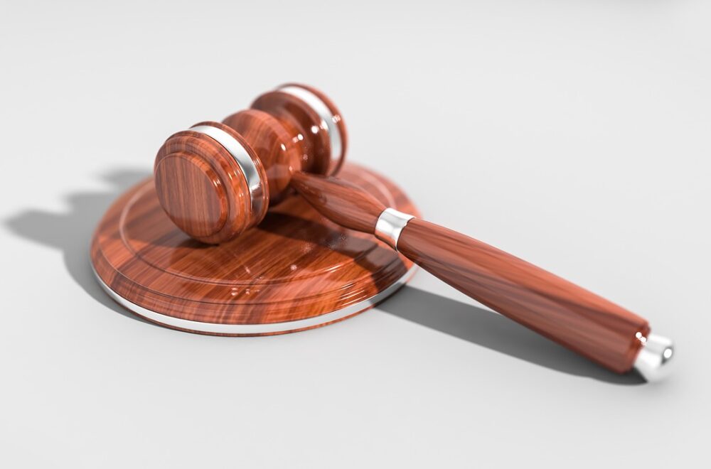 gavel, auction, law-2492011.jpg